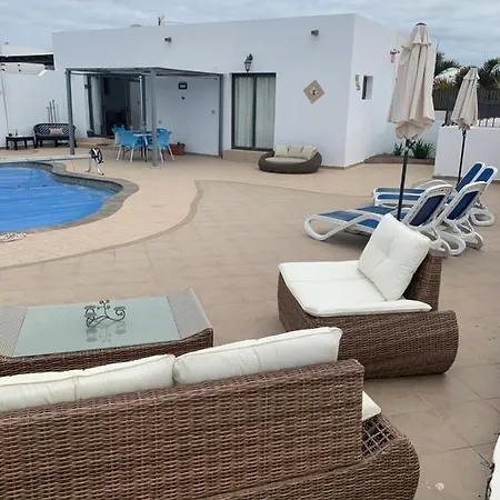 Linda * Πλάγια Μπλάνκα