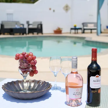 Linda Πλάγια Μπλάνκα